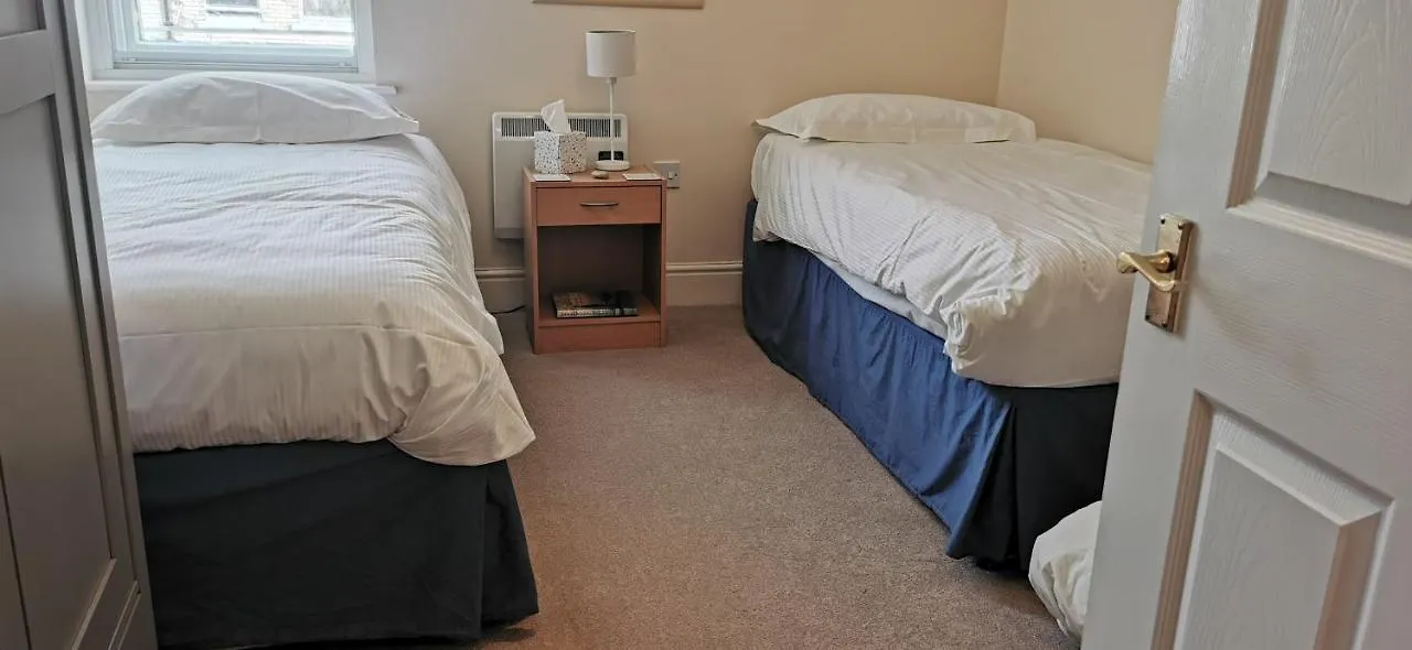 アパート スカーバラFlat 12 Sebastian Court - 2 Beds With A Four Posterアパートメント